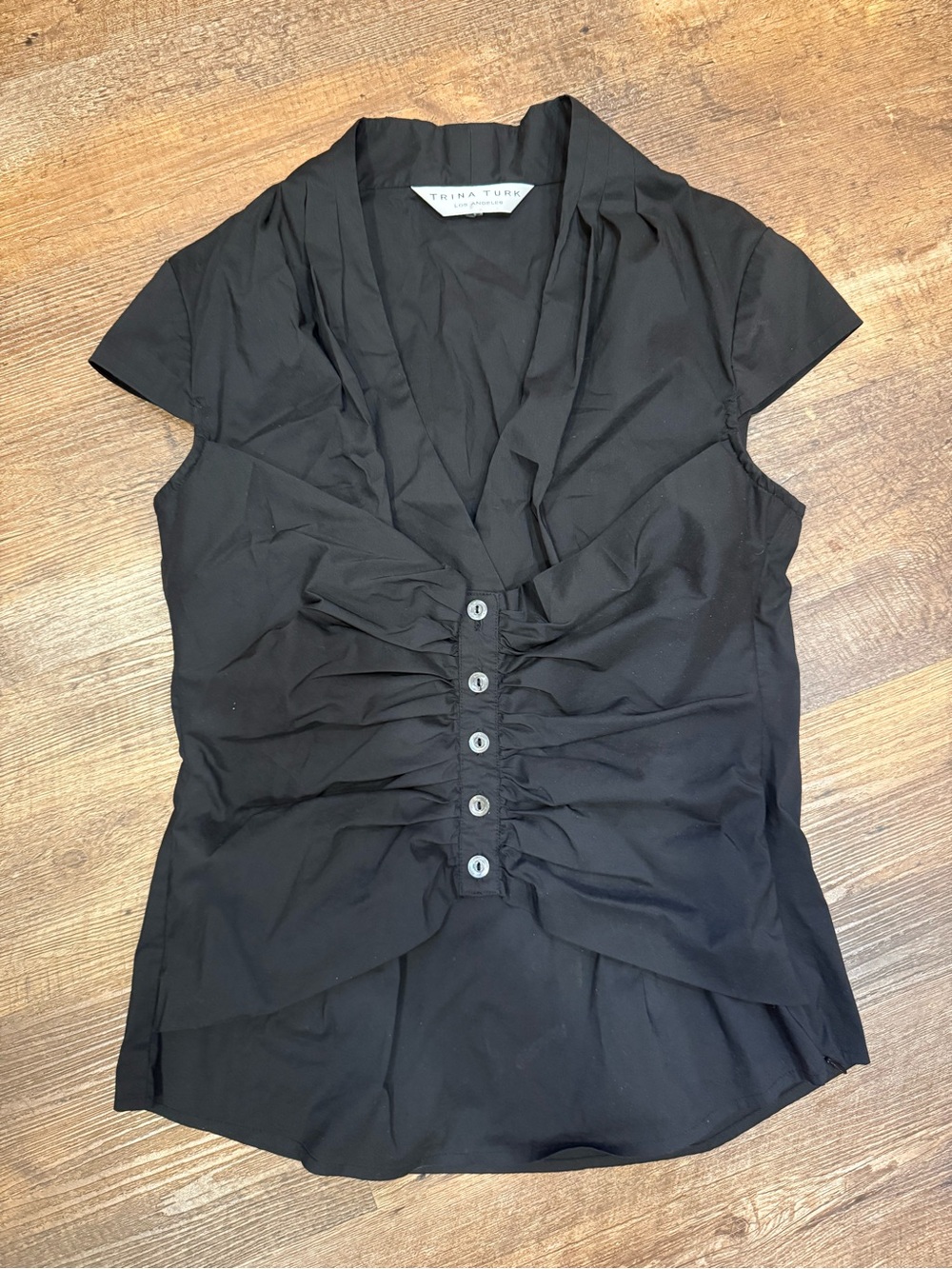 Trina Turk Black Ruched Button-Front Cap Sleeve Blouse